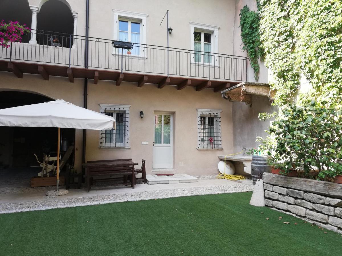 Colle Ameno Room And Breakfast Rovereto  Exterior foto